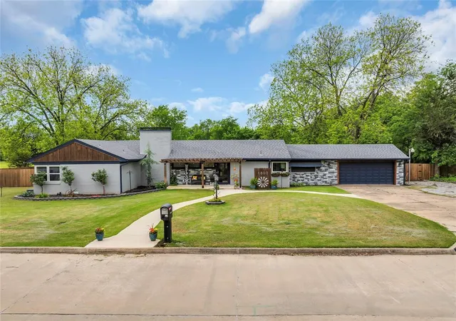 1st image of 1800 Sw 6th St, Ardmore, OK 73401 | MLS# 1178475