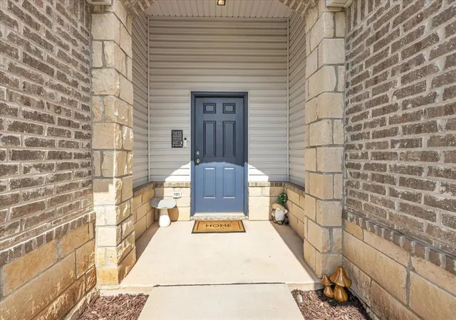 2nd image of 516 Fox Burrow Ln, Newcastle, OK 73065 | MLS# 1178530