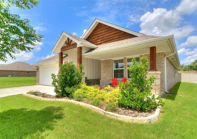 Photo 1 of Single family home for sale at 2047 Turtle Crk Way, Norman, OK 73071 | MLS# 1178633 | Listing updated on 2025-10-01