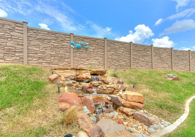 Photo 50 of Single family home for sale at 2047 Turtle Crk Way, Norman, OK 73071 | MLS# 1178633 | Listing updated on 2025-10-01