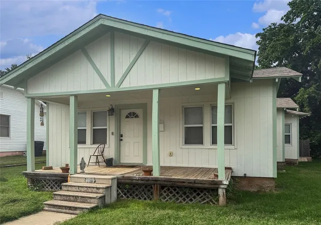 Homes for sale in Oklahoma City, OK | 1819 Ne 11th St, Oklahoma City, OK 73117 | MLS# 1178978
