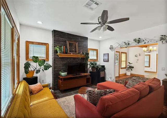 Homes for sale in Oklahoma City, OK | 1819 Ne 11Th St, Oklahoma City, OK 73117 | MLS# 1178978