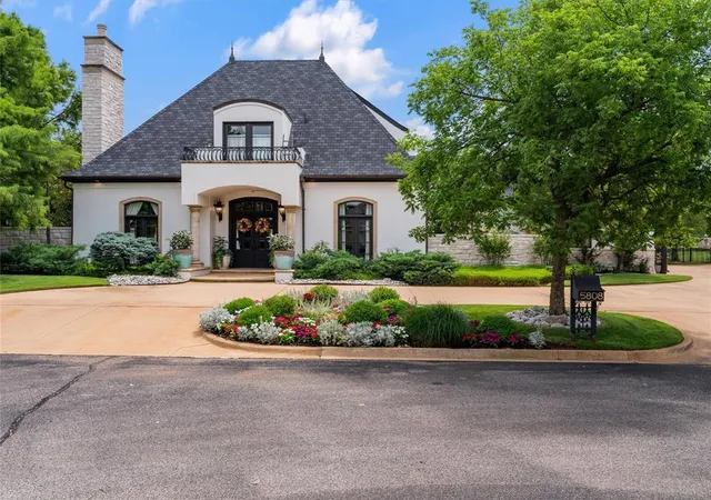 3rd image of 5808 Mistletoe Ct, Oklahoma City, OK 73142 | MLS# 1179096