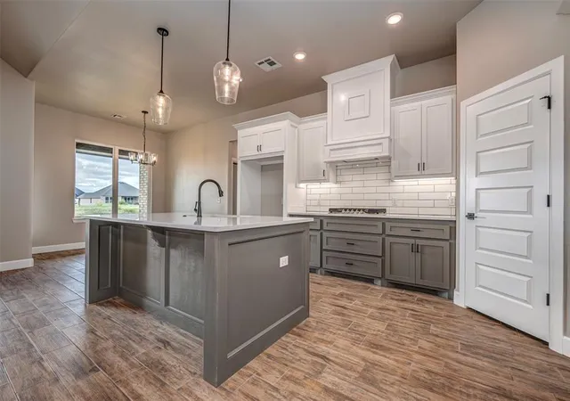 4th image of 8664 Rip Way, El Reno, OK 73036 | MLS# 1179165