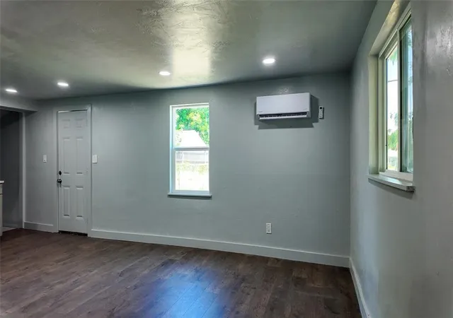 Homes for sale in Oklahoma City, OK | 5717 S Francis Ave, Oklahoma City, OK 73109 | MLS# 1179310