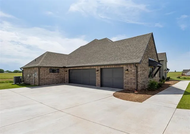 47th image of 1152 Trunci Way, Newcastle, OK 73065 | MLS# 1179316