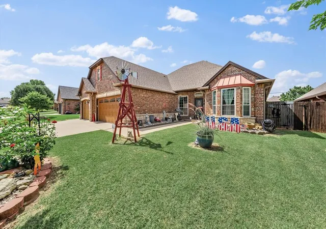 3rd image of 13117 Sw 2Nd Ter, Yukon, OK 73099 | MLS# 1179333
