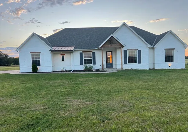 1st image of 17566 N County Road 3190, Pauls Valley, OK 73075 | MLS# 1179447