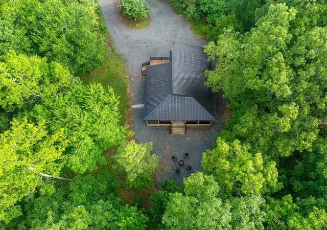 Photo 5 of Single family home for sale at 326 Sunrise Trl, Idabel, OK 74745 | MLS# 1179668 | Listing updated on 2025-09-29
