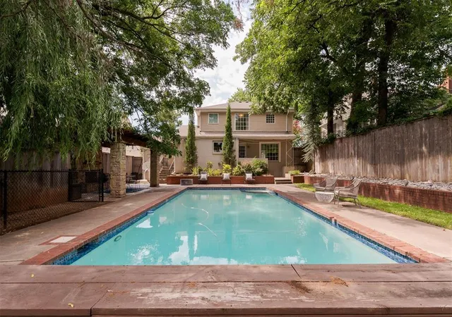 Photo 1 of Single family home for sale at 1109 Tedford Way, Nichols Hills, OK 73116 | MLS# 1179788 | Listing updated on 2025-10-08