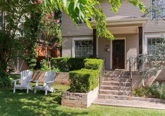 Photo 2 of Single family home for sale at 1109 Tedford Way, Nichols Hills, OK 73116 | MLS# 1179788 | Listing updated on 2025-10-08