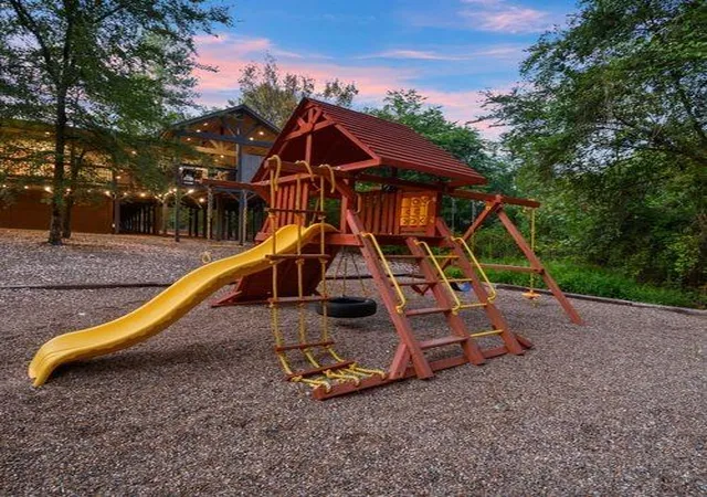 Photo 3 of Sale Pending at 59 Green Briar Trl, Broken Bow, OK 74728 | MLS# 1179876 | Listing updated on 2025-09-05