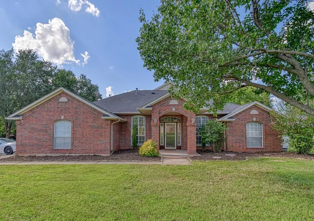 1st image of 4321 E Etowah Rd, Noble, OK 73068 | MLS# 1180029