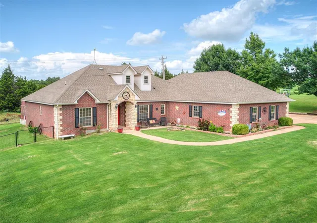 2nd image of 5234 W Canyon Rd, Guthrie, OK 73044 | MLS# 1180172