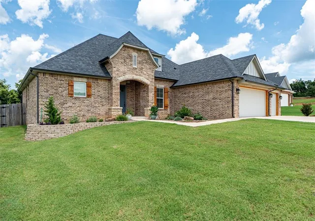 2nd image of 5584 Red Fox Run, Guthrie, OK 73044 | MLS# 1180401