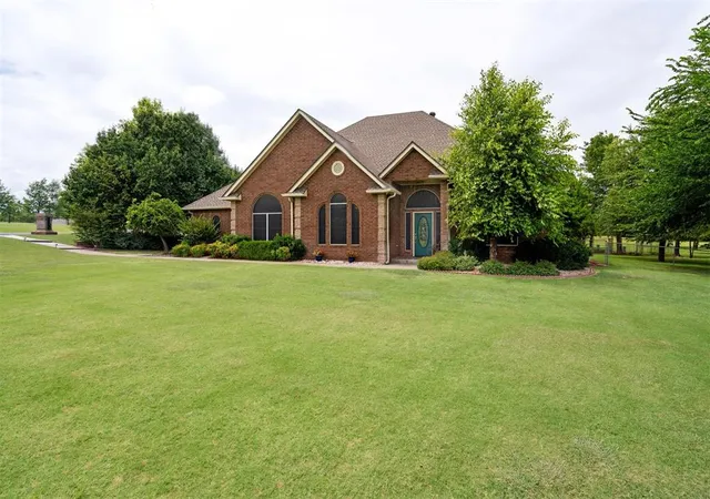 1st image of 4115 Paradise Dr, Blanchard, OK 73010 | MLS# 1180469