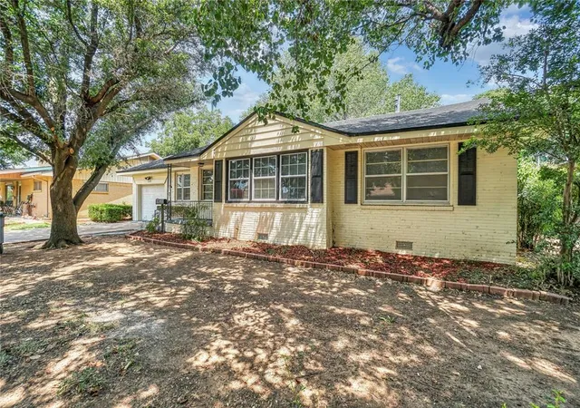 2nd image of 3319 N Atlanta Ave, Lawton, OK 73505 | MLS# 1180574