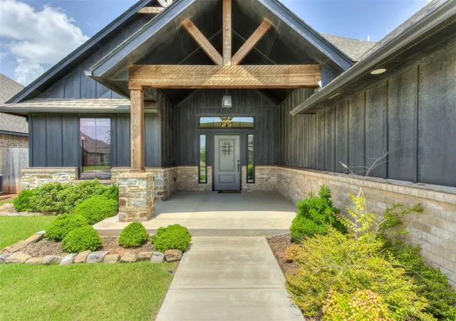 Photo 3 of Single family home for sale at 11935 Sw 49th Street, Mustang, OK 73064 | MLS# 1180984 | Listing updated on 2025-09-06