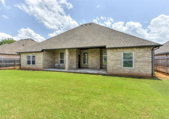 38th image of 11935 Sw 49th St, Mustang, OK 73064 | MLS# 1180984