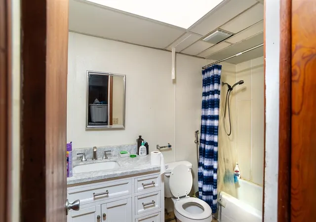 2nd image of 228 S Lowry St, Stillwater, OK 74074