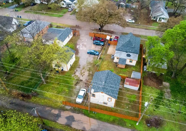 3rd image of 228 S Lowry St, Stillwater, OK 74074