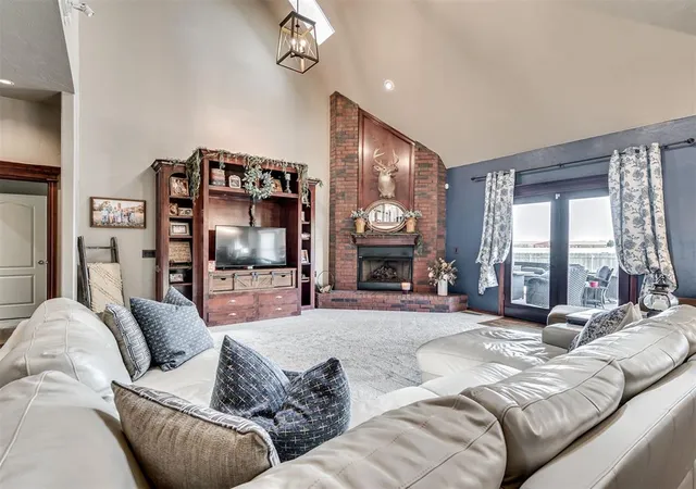 Photo 3 of Single family home for sale at 2005 Oak Cir, Piedmont, OK 73078 | MLS# 1181318 | Listing updated on 2026-08-10