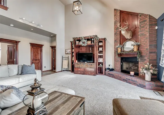 Photo 4 of Single family home for sale at 2005 Oak Cir, Piedmont, OK 73078 | MLS# 1181318 | Listing updated on 2026-08-10