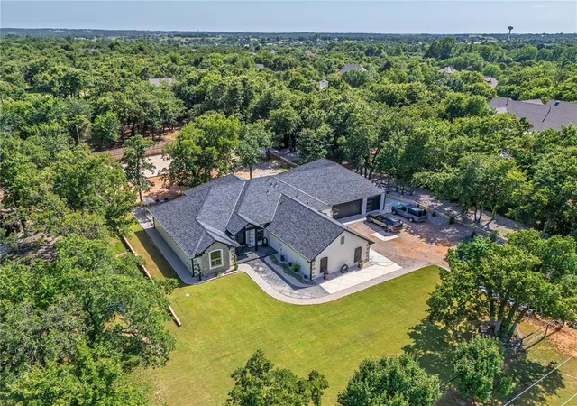 Photo 4 of Single family home for sale at 2356 SW 7th Street, Blanchard, OK 73010 | MLS# 1181459 | Listing updated on 2025-10-06