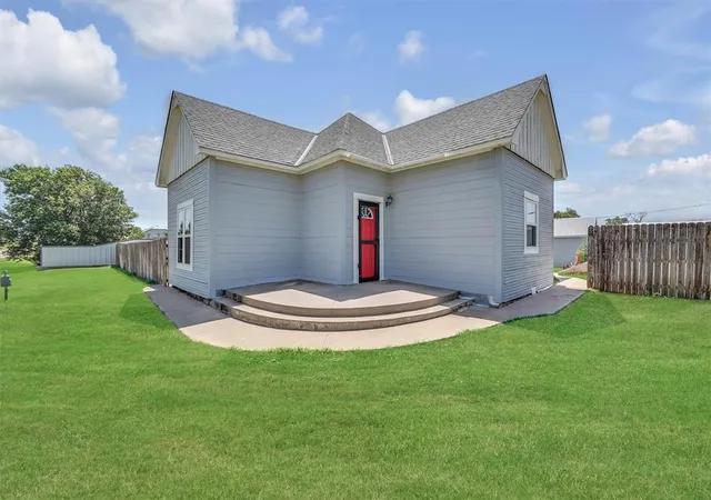 Homes for sale in Carter, OK | 600 E Main St, Carter, OK 73627 | MLS# 1181846