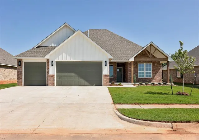 1st image of 3015 Pescara Dr, Norman, OK 73071 | MLS# 1181949