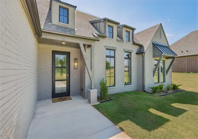 Photo 3 of Single family home for sale at 29820 E Ridge Rd, Norman, OK 73072 | MLS# 1181984 | Listing updated on 2026-07-16