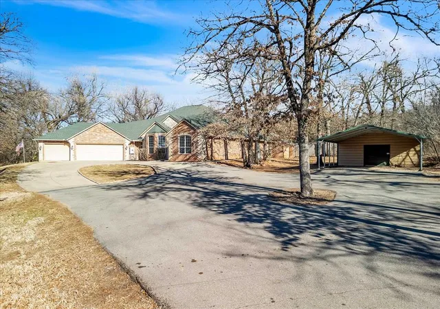 1st image of 11850 S Broadway, Edmond, OK 73034 | MLS# 1182023