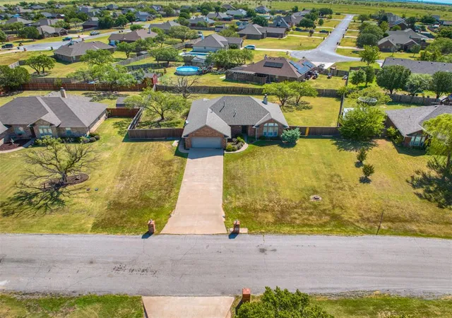 4th image of 107 Nw Valleybrook, Lawton, OK 73505 | MLS# 1182219