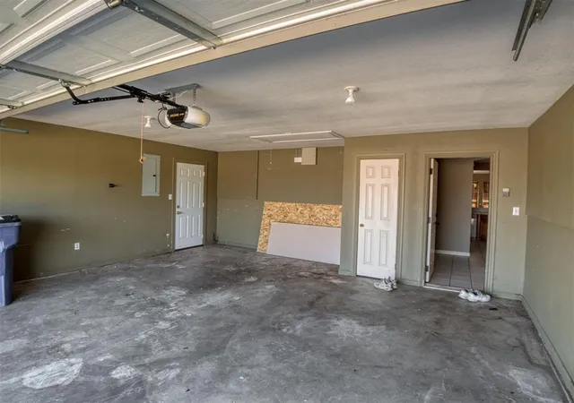 48th image of 107 Nw Valleybrook, Lawton, OK 73505 | MLS# 1182219