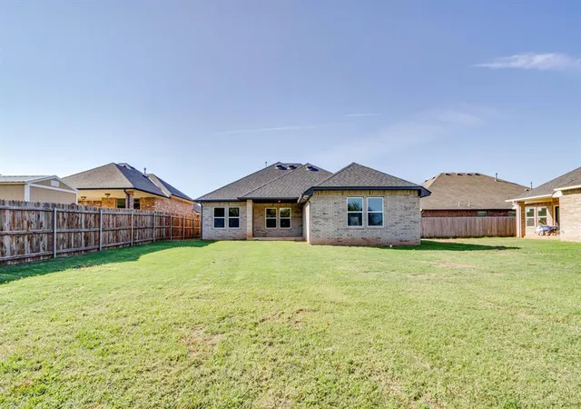 29th image of 11617 Sw 14th St, Yukon, OK 73099 | MLS# 1182239