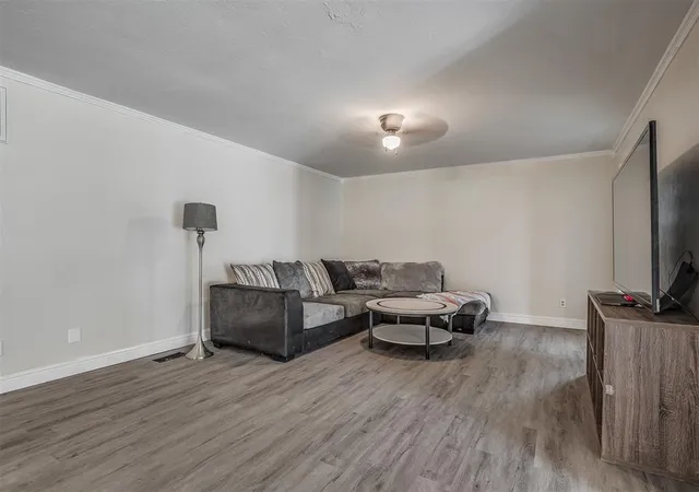 3rd image of 10236 Bellmont Ave, Oklahoma City, OK 73130 | MLS# 1182387