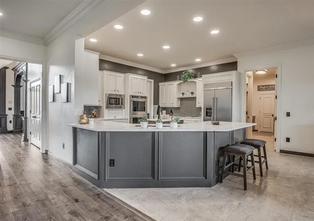 5th image of 1601 Irvine Dr, Edmond, OK 73025 | MLS# 1182534