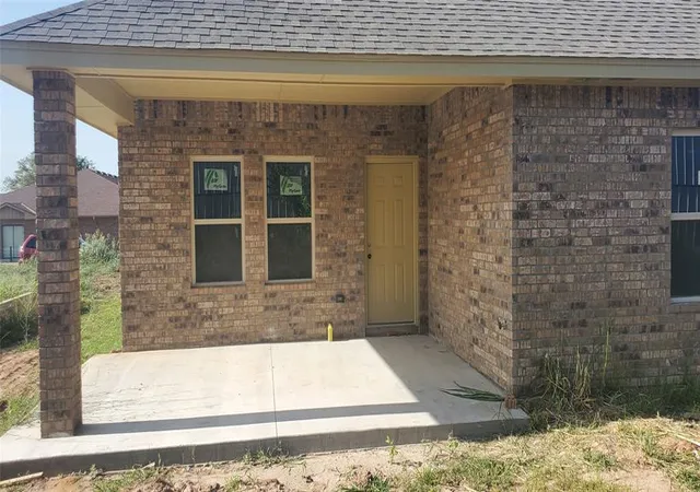 Photo 2 of Single family home for sale at 8510 Ne 34th Place St, Spencer, OK 73084 | MLS# 1182625 | Listing updated on 2025-10-08