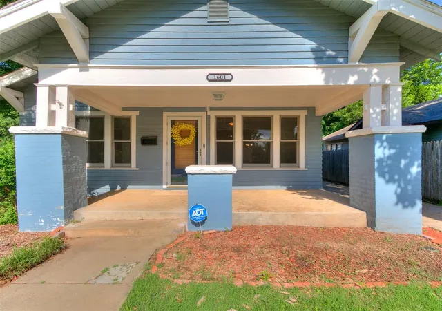 2nd image of 1601 N Kentucky Ave, Oklahoma City, OK 73106 | MLS# 1182645
