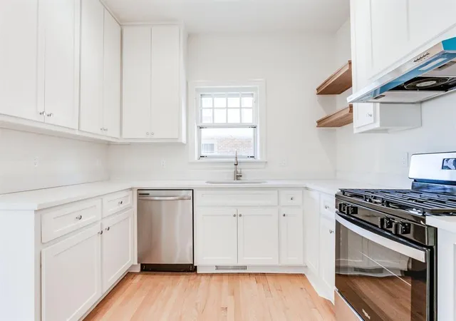 Photo 2 of Single family home for sale at 1908 Nw 18th St, Oklahoma City, OK 73106 | MLS# 1182678 | Listing updated on 2025-10-10