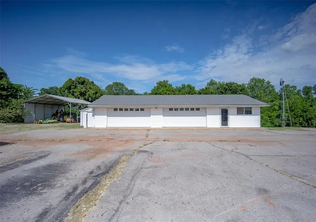 3rd image of 13243 290Th St, Blanchard, OK 73010 | MLS# 1182699