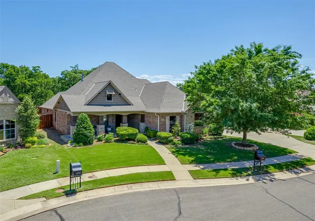 2nd image of 4300 High Range Ln, Edmond, OK 73034 | MLS# 1182792