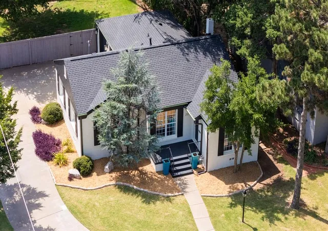 Photo 46 of Single family home for sale at 2017 Huntington Ave, Nichols Hills, OK 73116 | MLS# 1182992 | Listing updated on 2025-12-04