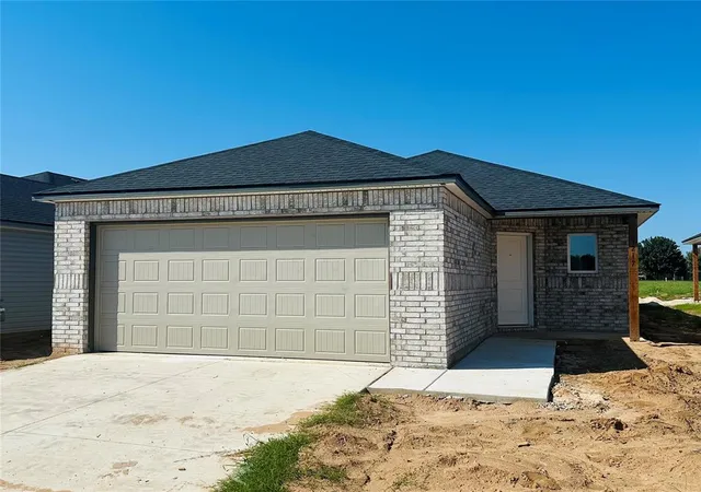 1st image of 1217 Meadow Brook Dr, Purcell, OK 73080 | MLS# 1183077