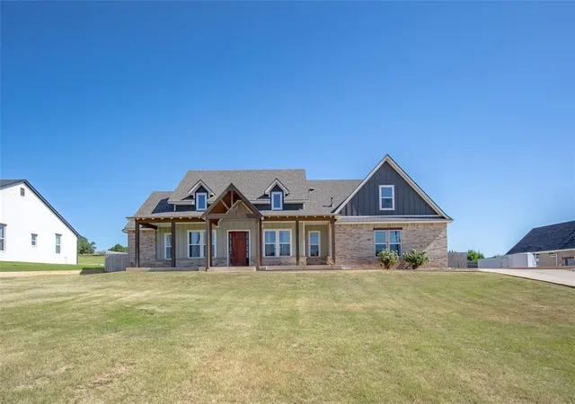 Photo 1 of Single family home for sale at 2389 S County Road 1262, Blanchard, OK 73010 | MLS# 1183266 | Listing updated on 2026-03-17