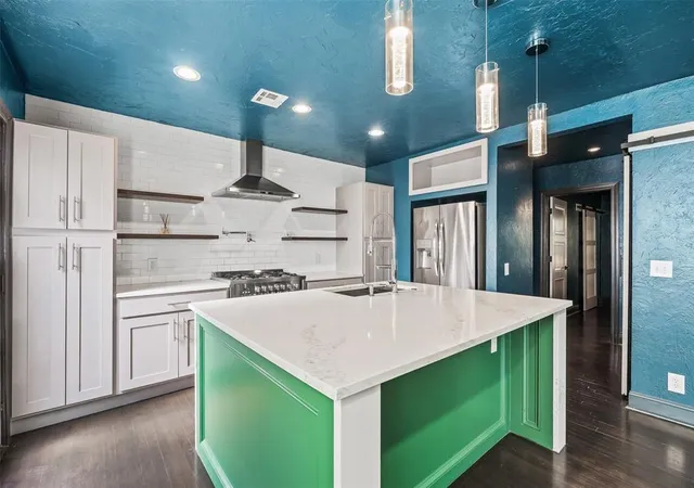Photo 2 of Single family home for sale at 2620 Nw 11th St, Oklahoma City, OK 73107 | MLS# 1183307 | Listing updated on 2025-09-04