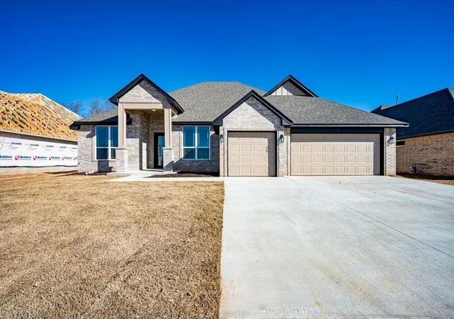 Photo 1 of Single family home for sale at 3109 Pescara Dr, Norman, OK 73071 | MLS# 1183523 | Listing updated on 2025-10-01