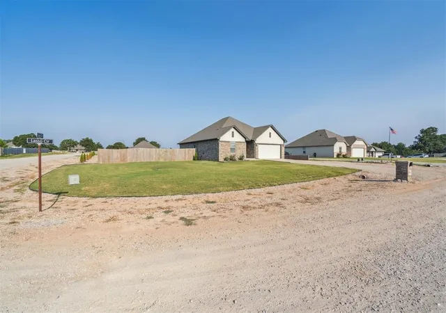 Homes for sale in Mcloud, OK | 15954 Lasso Cir, Mcloud, OK 74851 | MLS# 1183578