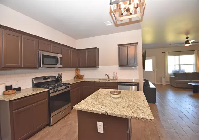5th image of 11675 Split Oak Cir, Guthrie, OK 73044 | MLS# 1183743