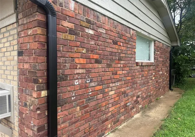 Photo 31 of Single family home for sale at 402 Yukon Ave, Yukon, OK 73099 | MLS# 1183795 | Listing updated on 2025-09-19